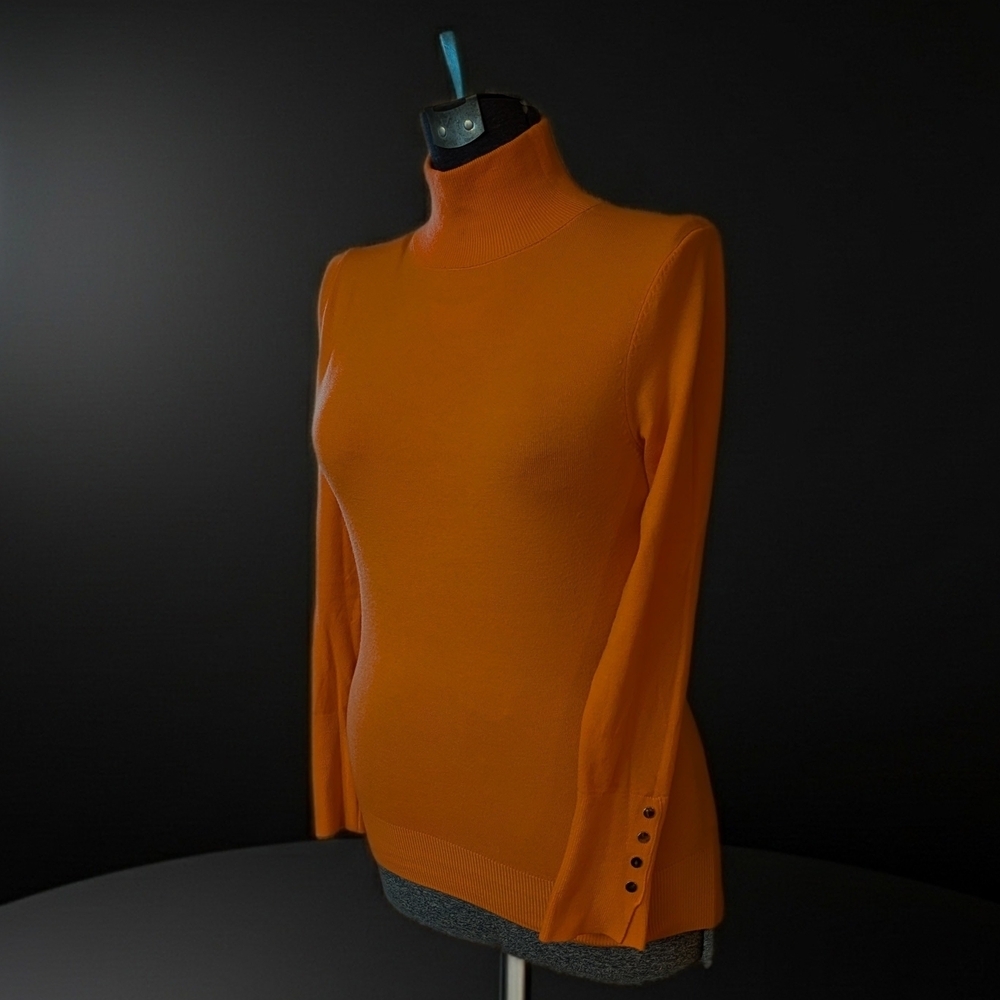Sleek Turtleneck Long Sleeve Fitted Sweater - Vibrant Orange Size L
